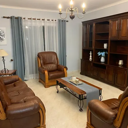 Vivenda Da Rosa * Relva (Azores)