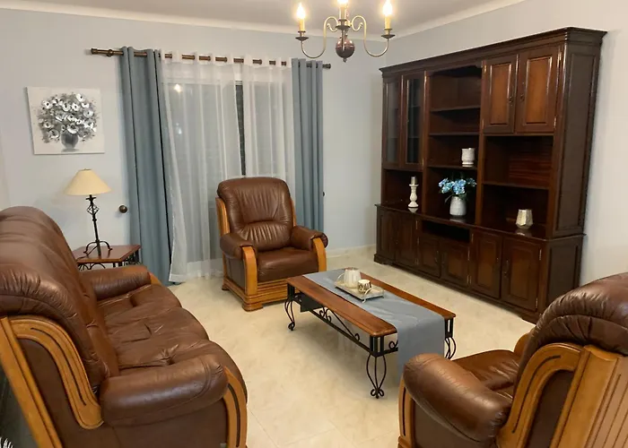 Vivenda Da Rosa * Relva (Azores)